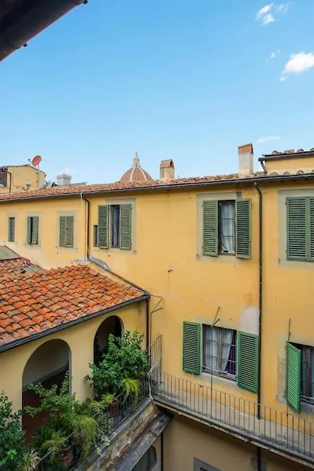 Palazzo Borghese 2 Bedroom Florence 0*,  Italy
